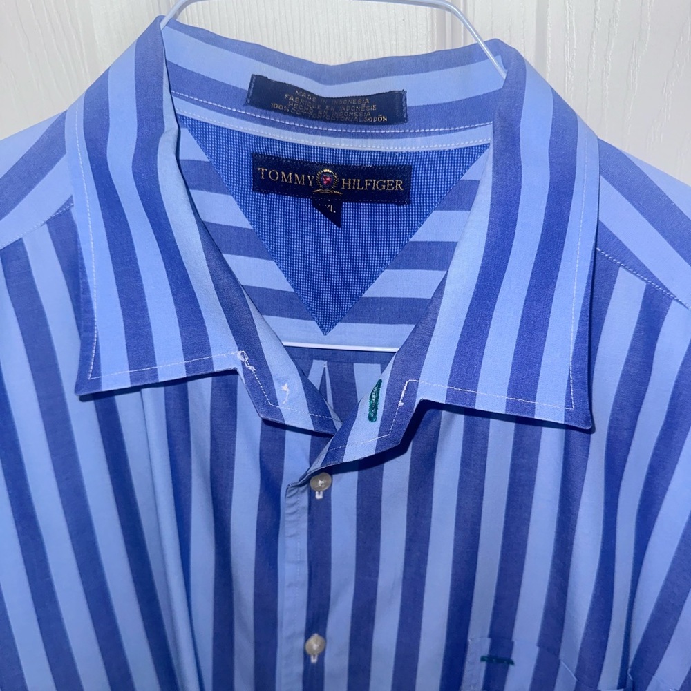 Tommy Hilfiger Men's Blue and White Striped Shirt
